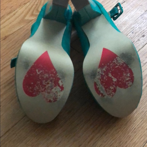 💯% Authentic Luichiny ❤️ Heels - Picture 5 of 5